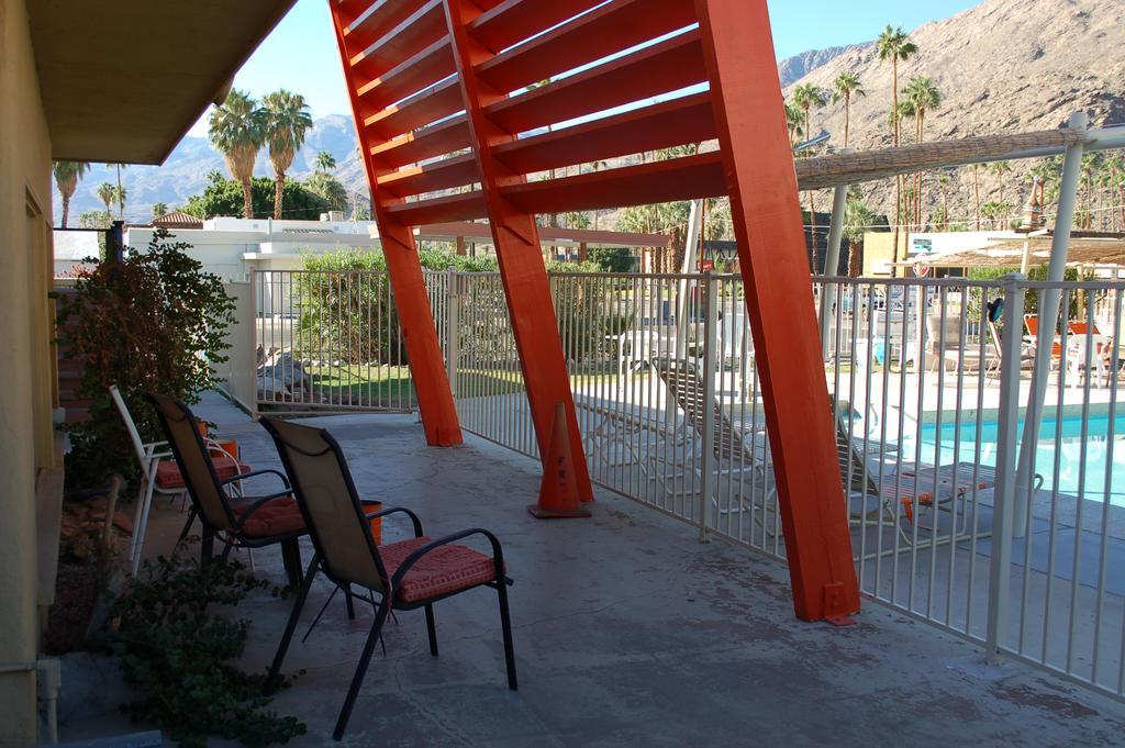 Aloha Hotel Palm Springs Exterior photo